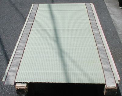 縁を縫い付けた畳メイキングキットのゴザ